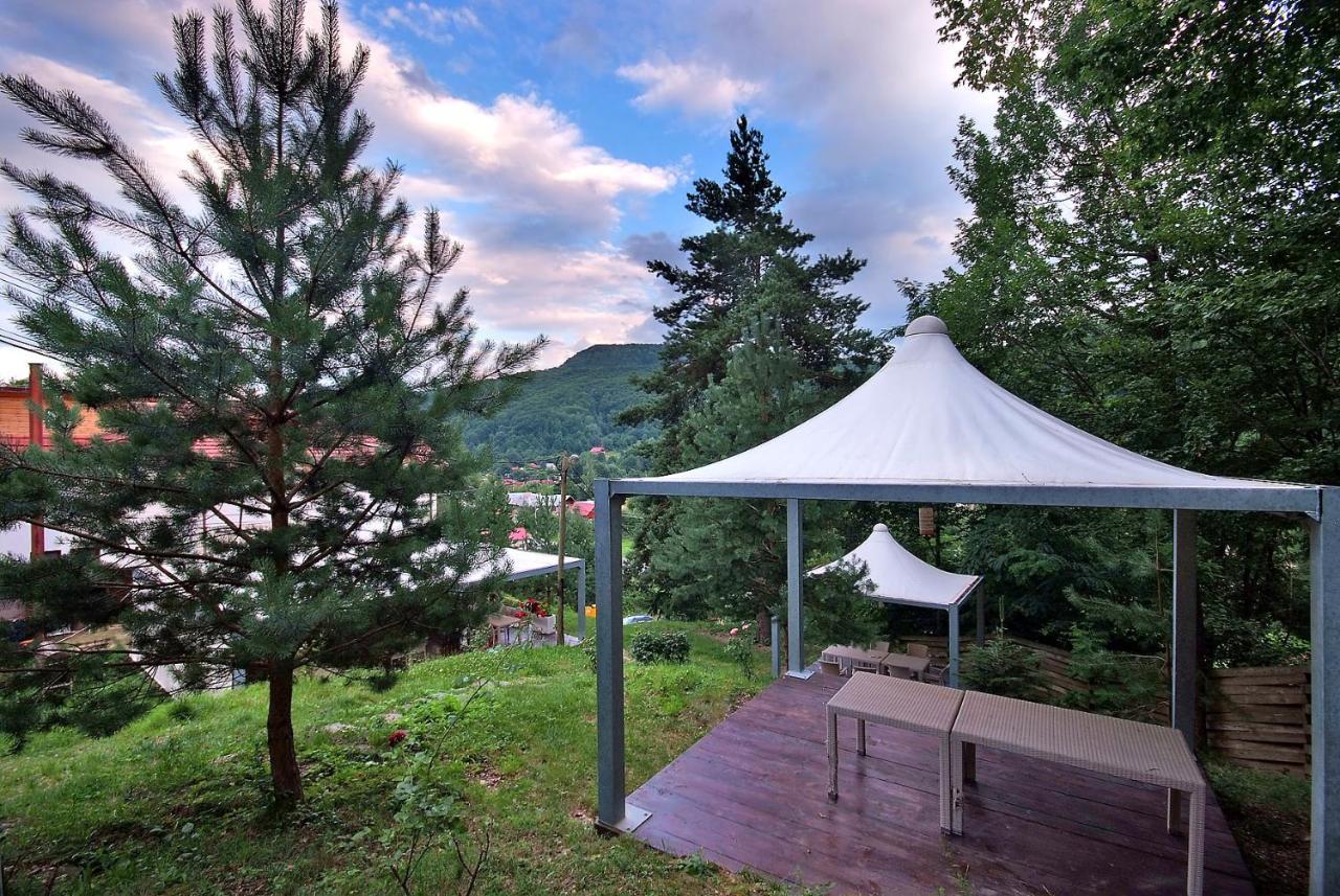 Pensiunea Poiana Verde Slănic-Moldova Exterior foto